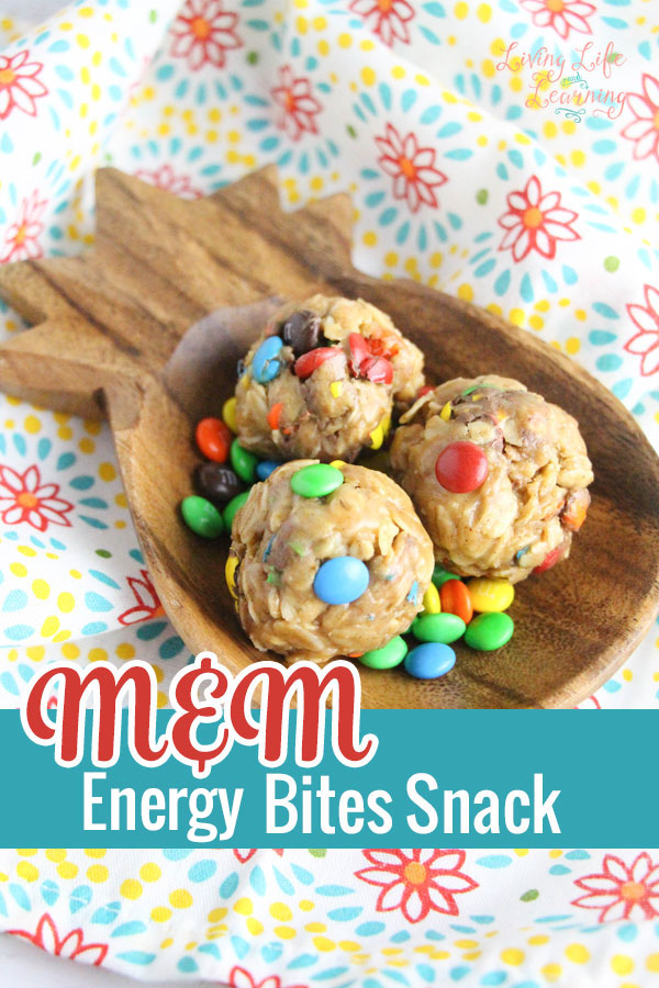 A fun and easy snack to add delight to your child's afternoon, these M&M Energy Bites Snack won't take the whole afternoon and are amazing.