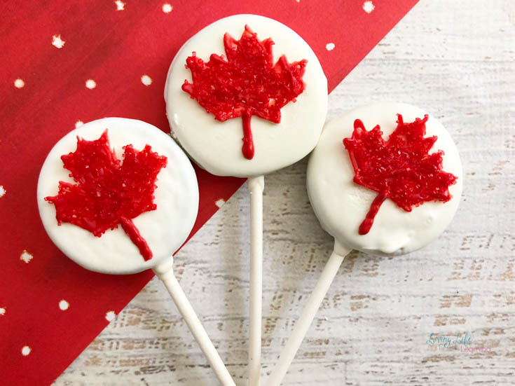 Canada Day Oreo Pops