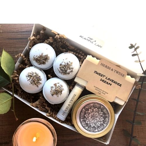 Image of lavender spa gift box from Etsy