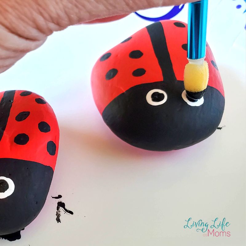 How to paint a ladybug rock